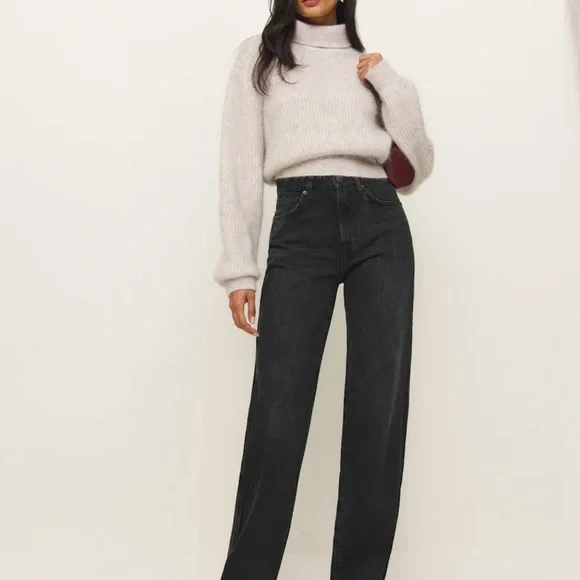 Reformation Val 90s Mid Rise Straight - Picture 2 of 4